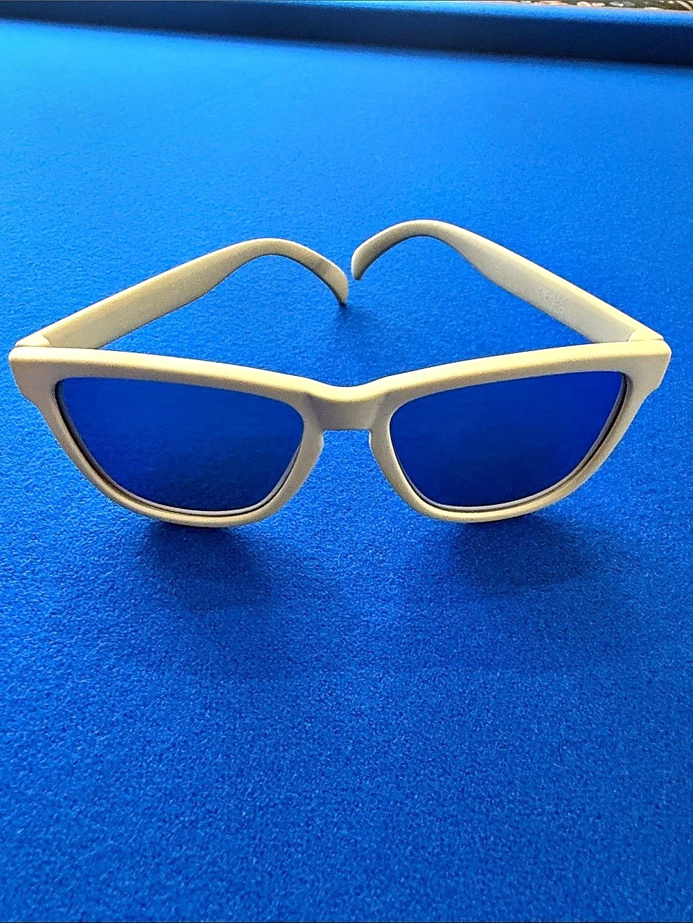 goodr Rocky Mountain National Park OG Sunglasses Cream & Blue